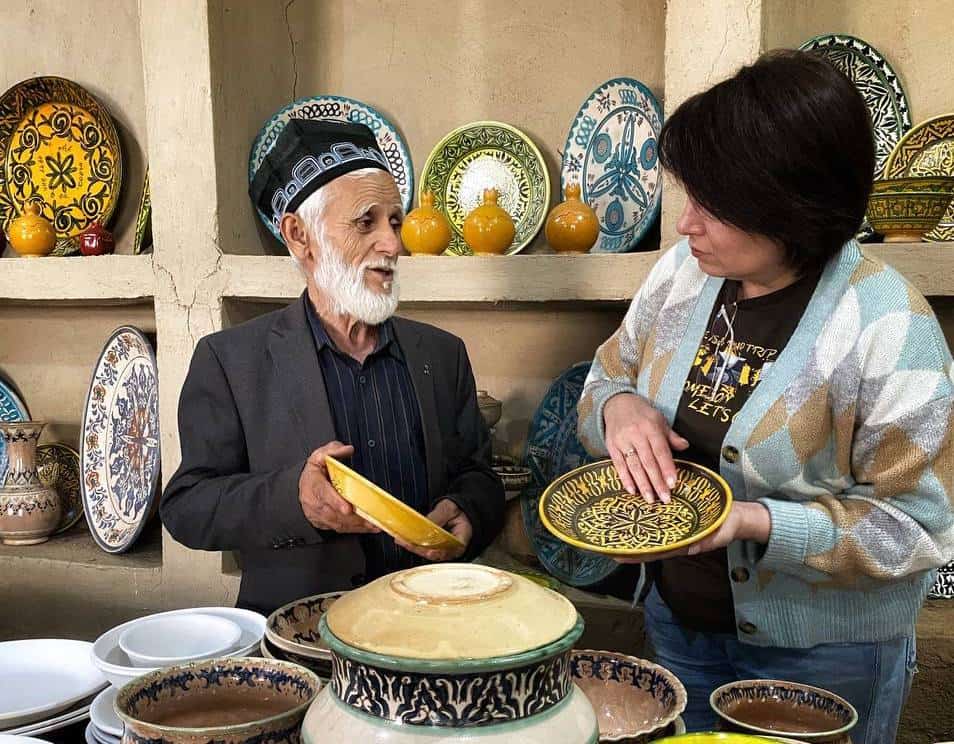 Andijan Ceramics with Mirzabakhrom Abduvahabov, master potter in Andijan - Fergana Valley Handicrafts, Uzbekistan