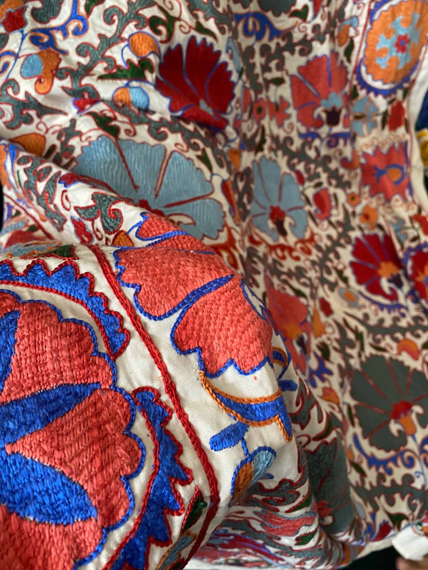 Nargiza Sherkhodjayeva, suzani master and Fergana Valley CTN Handicrafts member